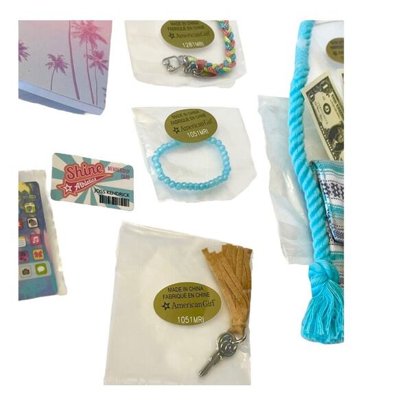 NEW American Girl Of Year JOSS MEET ACCESSORIES Key Purse Bracelets Sunglasses + - Picture 5 of 9